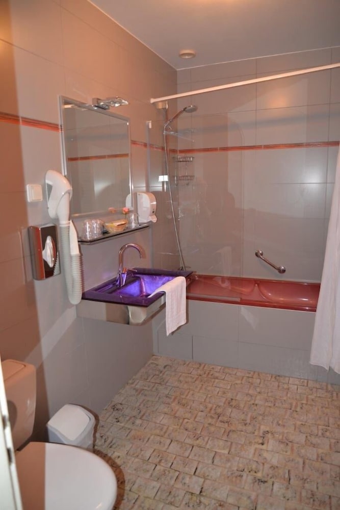 Auberge Champenoise 24/25