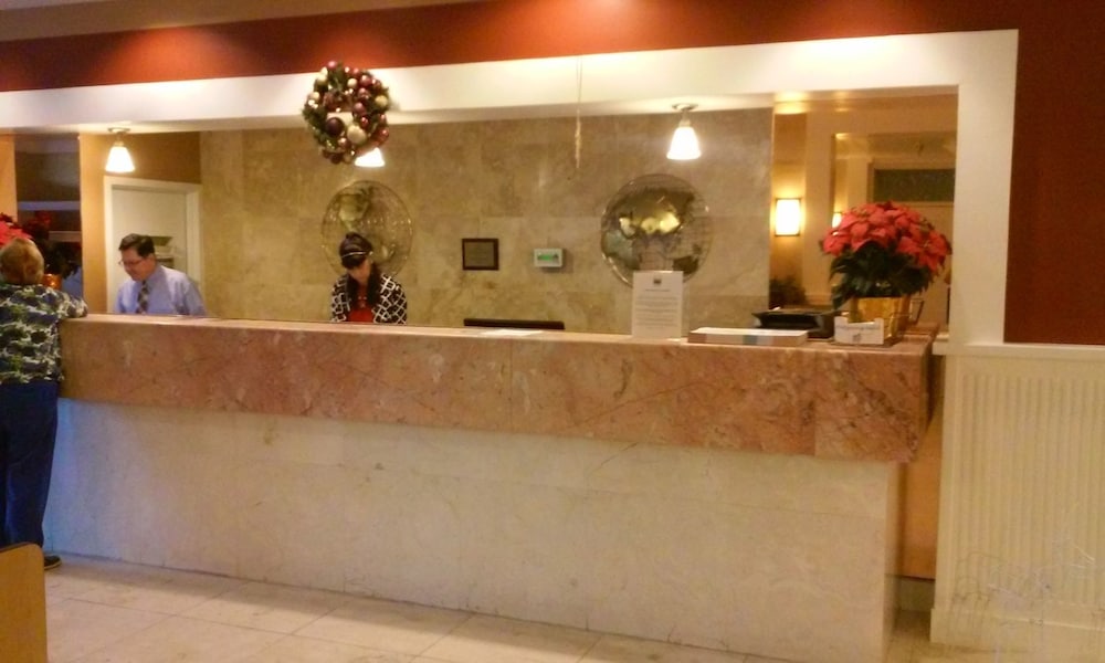 Imperial Swan Hotel Suites 3/38