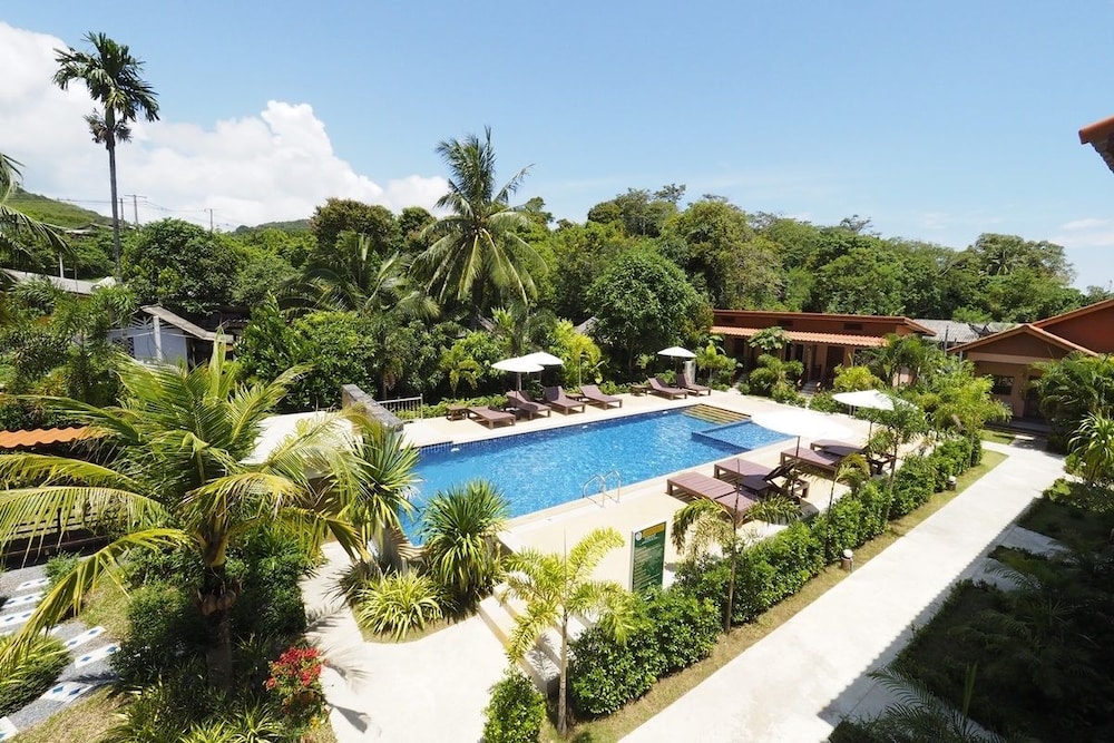 Hatzanda Lanta Resort 56/64