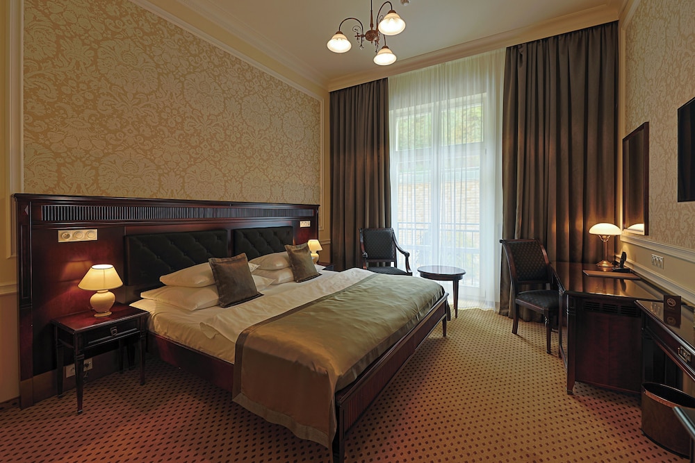 COMFORT, DOUBLE BED, BALCONY