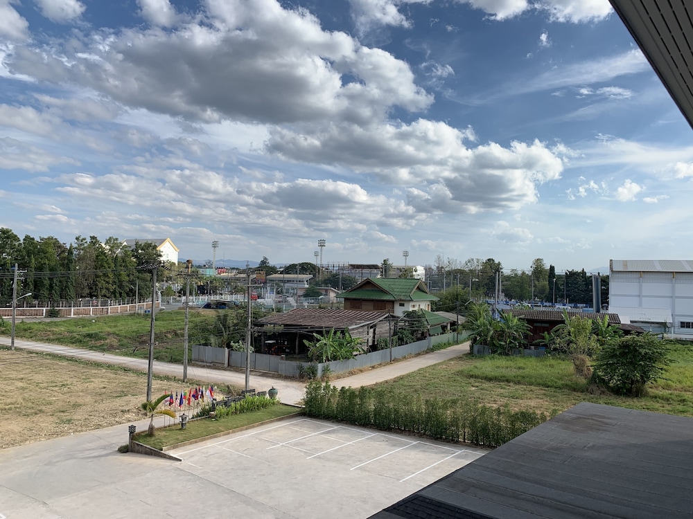 Phetcharat Grand Hotel Maesot 33/50