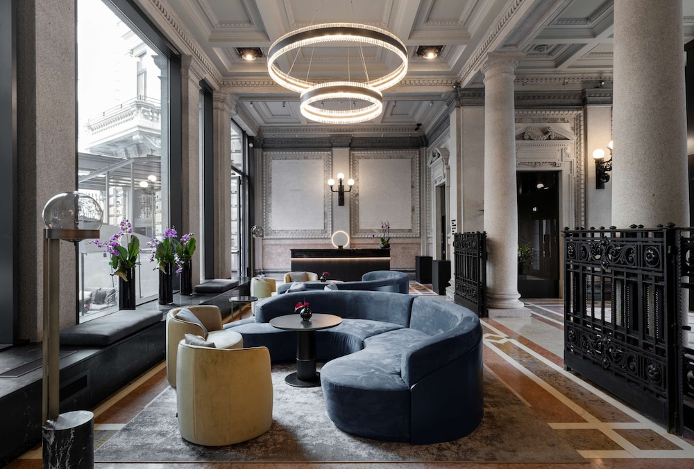 Radisson Collection Hotel, Palazzo Touring Club Milan 45/73