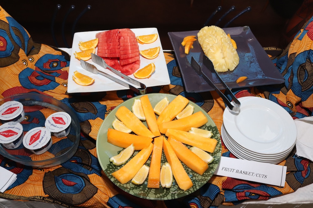 METROPOLE HOTEL 25/51