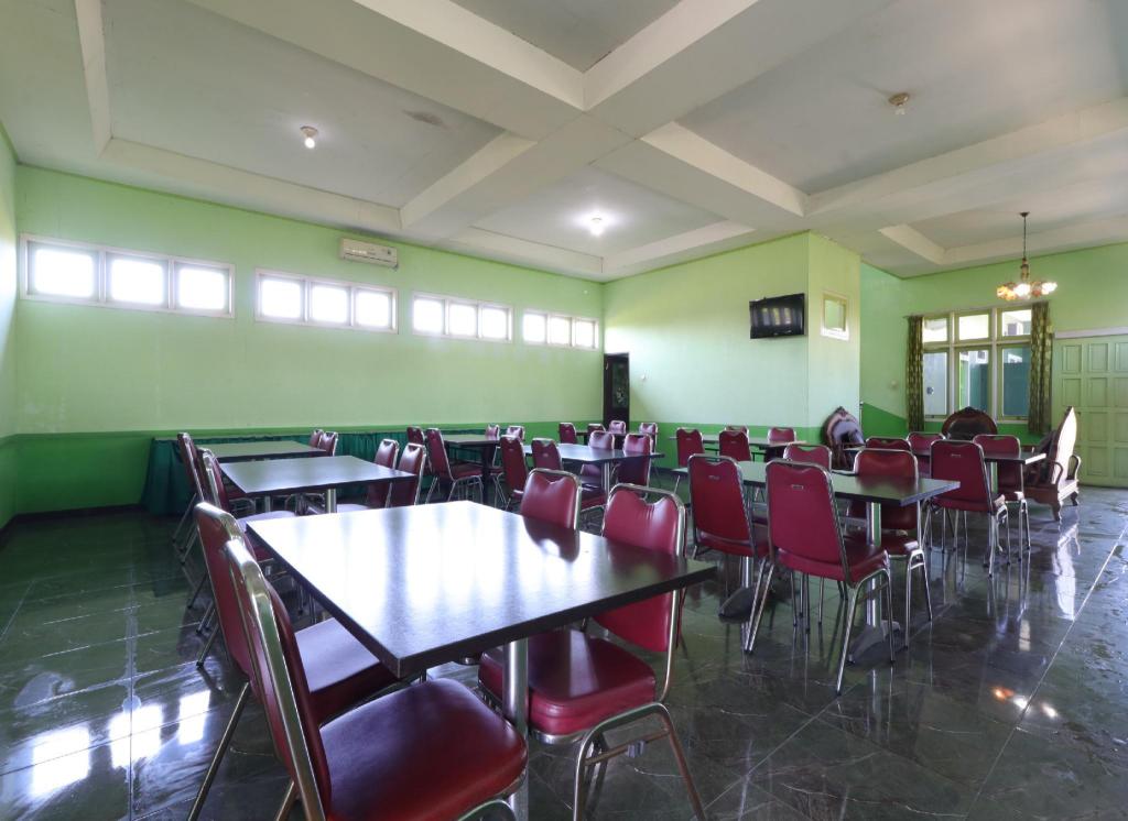 Cantik Hotel 42/53