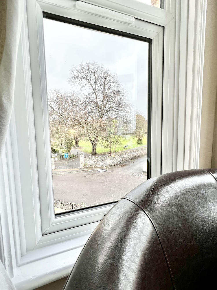Devon House Guest House 29/50