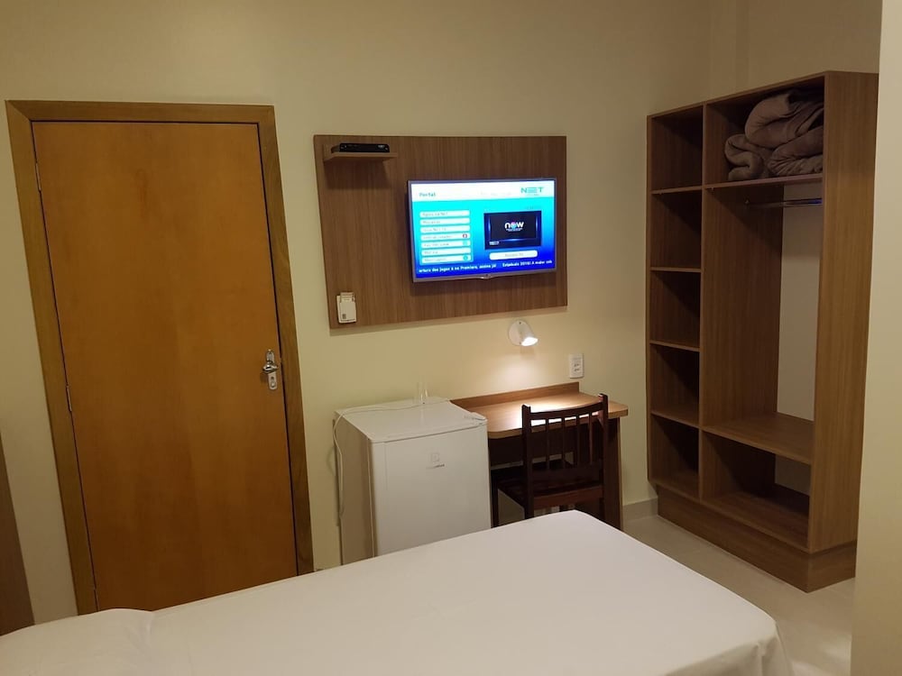 Oft Place Hotel 4/17