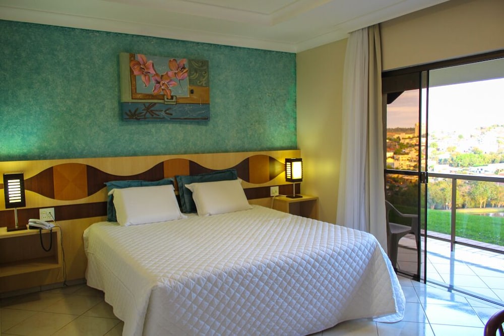 Hotel Lago Dourado 12/64