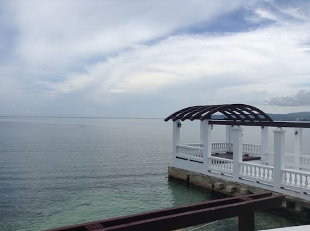 Waters Edge Guest House 31/38