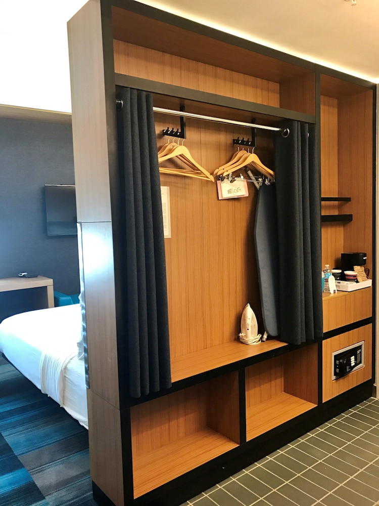 Aloft Plano 14/33