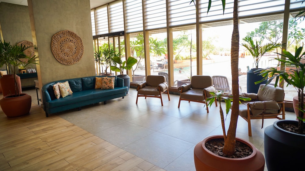 Hot Beach Suites 36/50