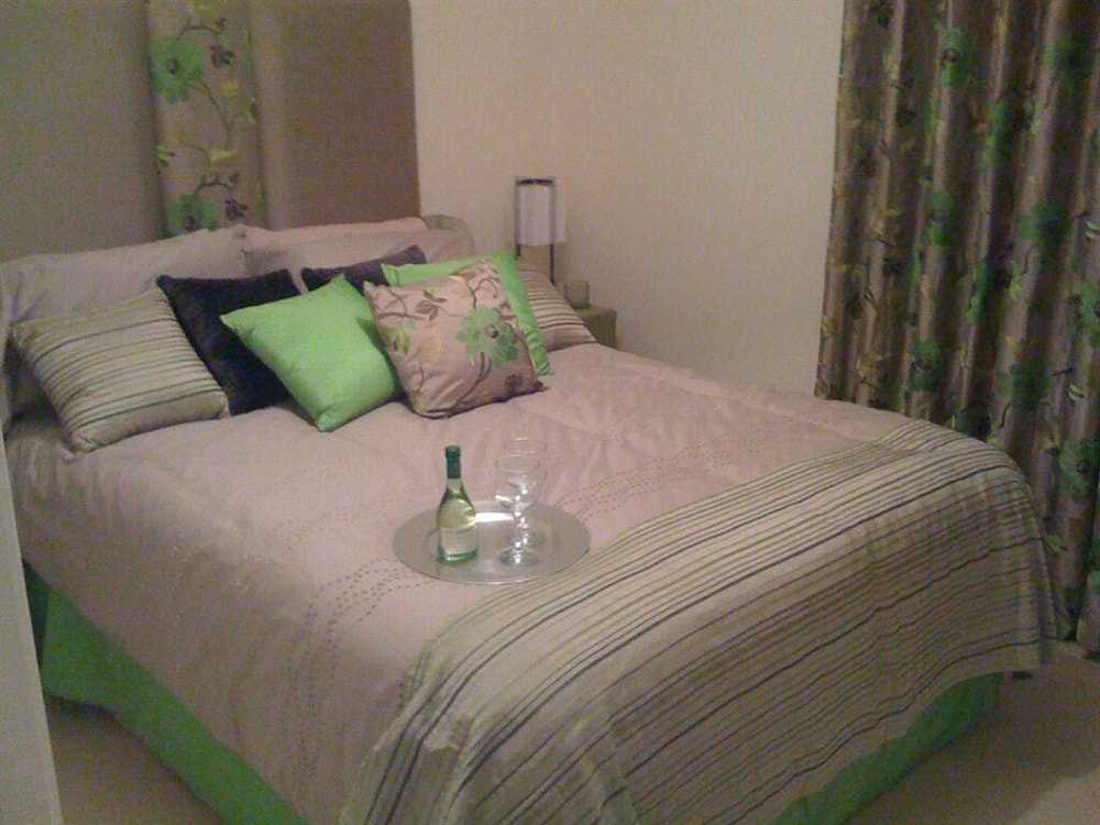 Apple House Guest House Heathrow Airport 9/31