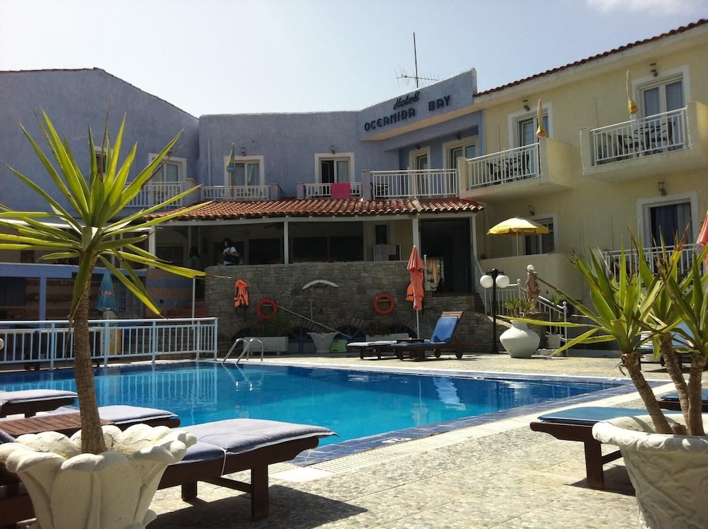 Oceanida Bay Hotel 2/51