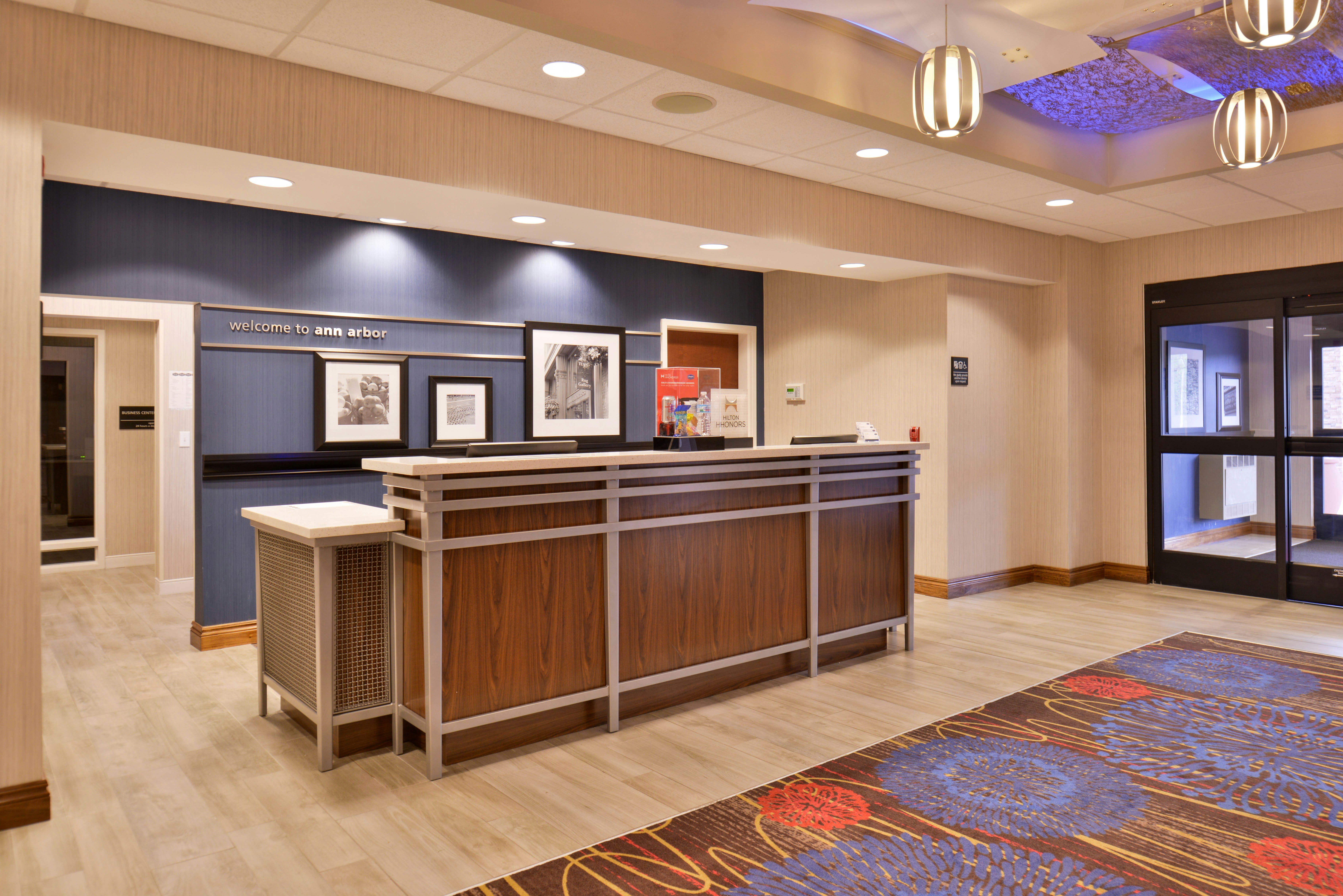 Hampton Inn Suites Ann Arbor West 12/47