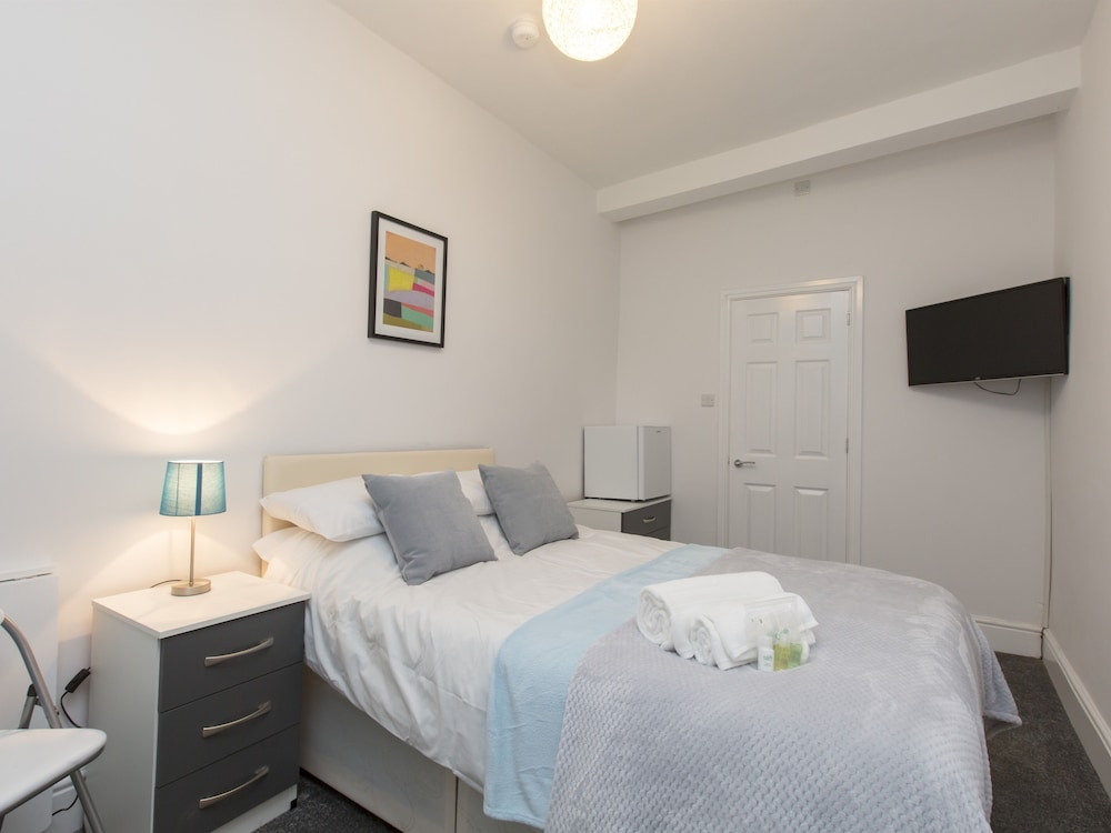 Townhouse Plus @ 40 West St 22/50