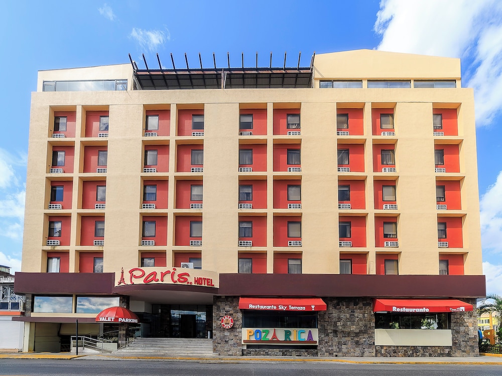 PARIS FC HOTEL 7/76