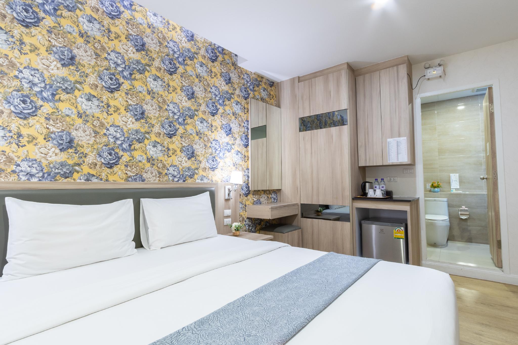 Standard, Double Bed, No Window
