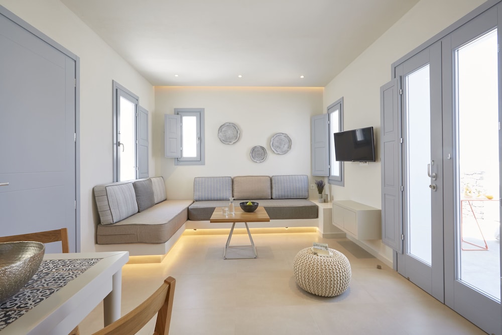 Nova Luxury Suites 34/50