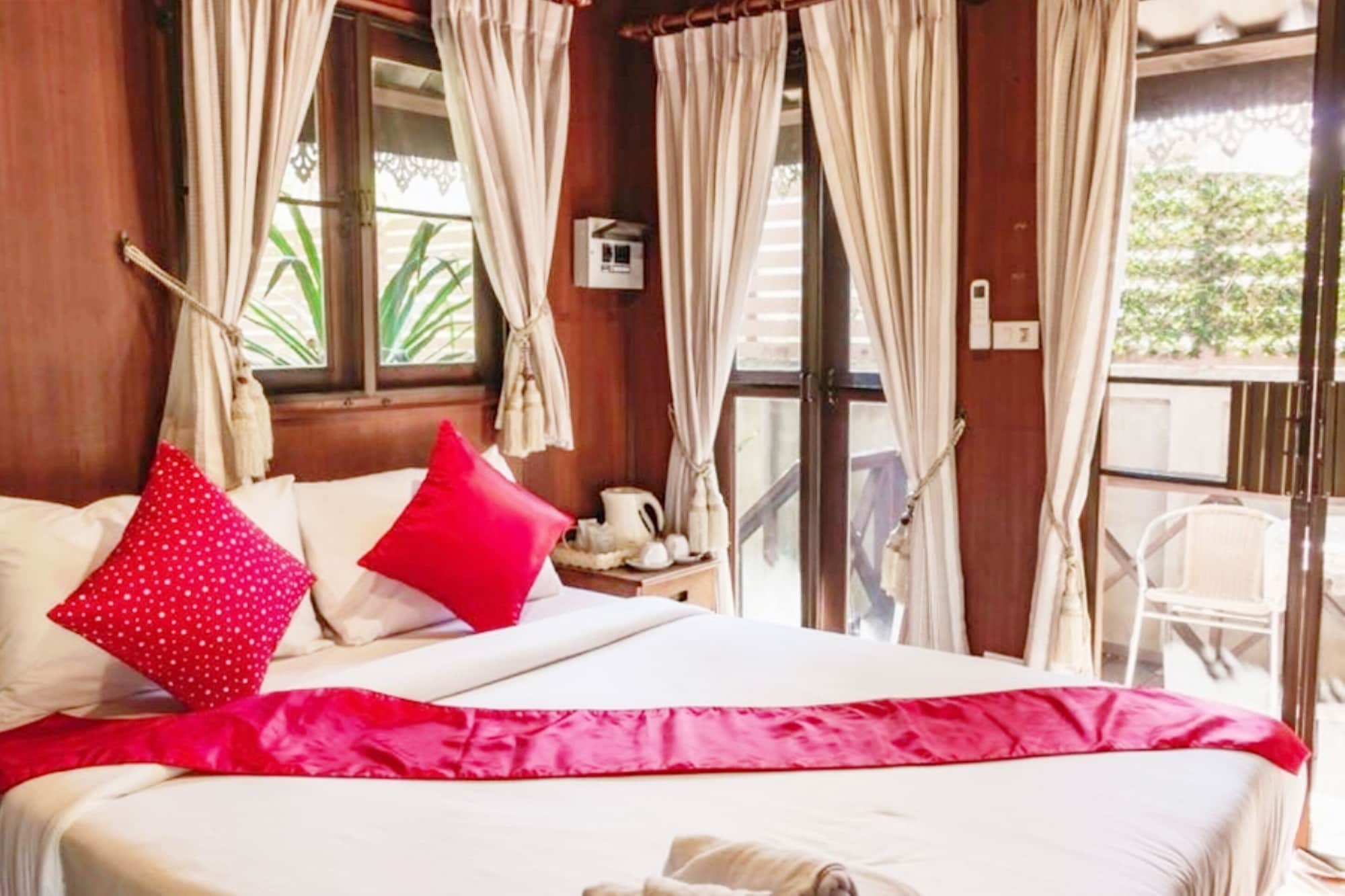 SUPERIOR, DOUBLE BED, RIVER VIEW