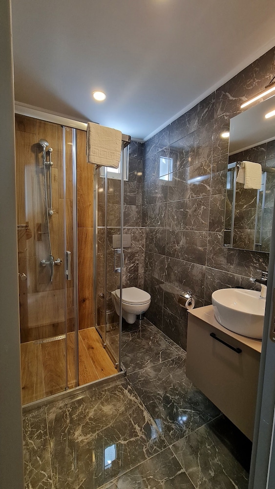 Letstay Panorama Suites 50/50