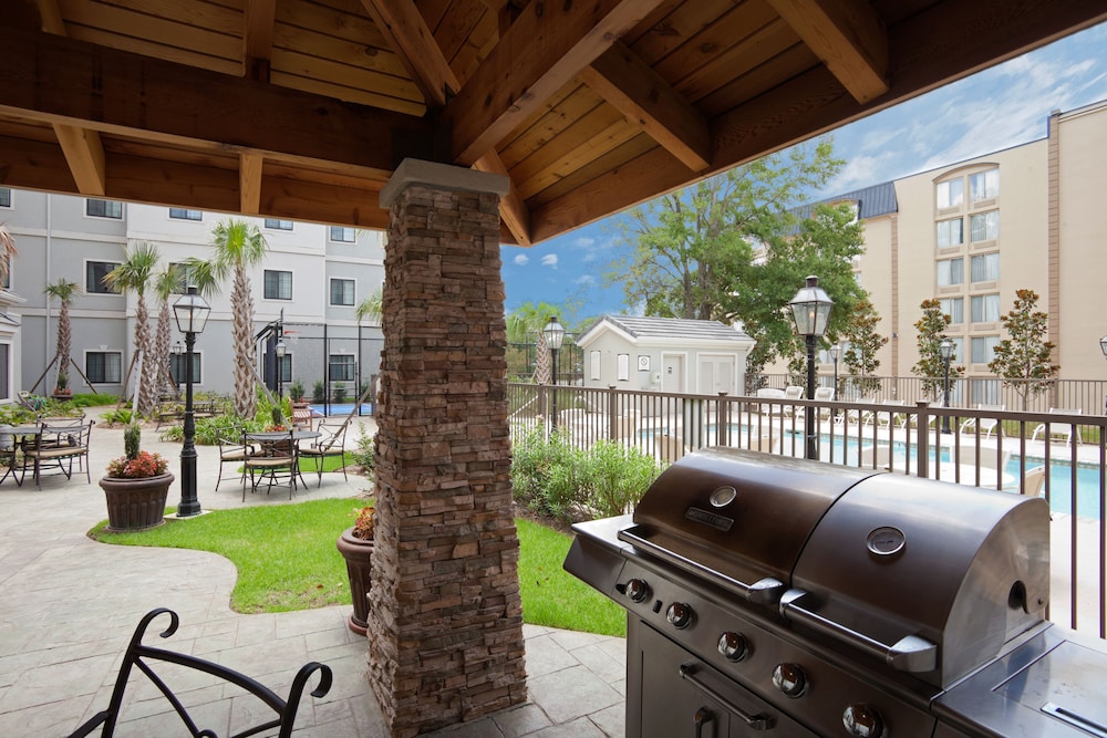Staybridge Suites Lafayette Airport 18/63