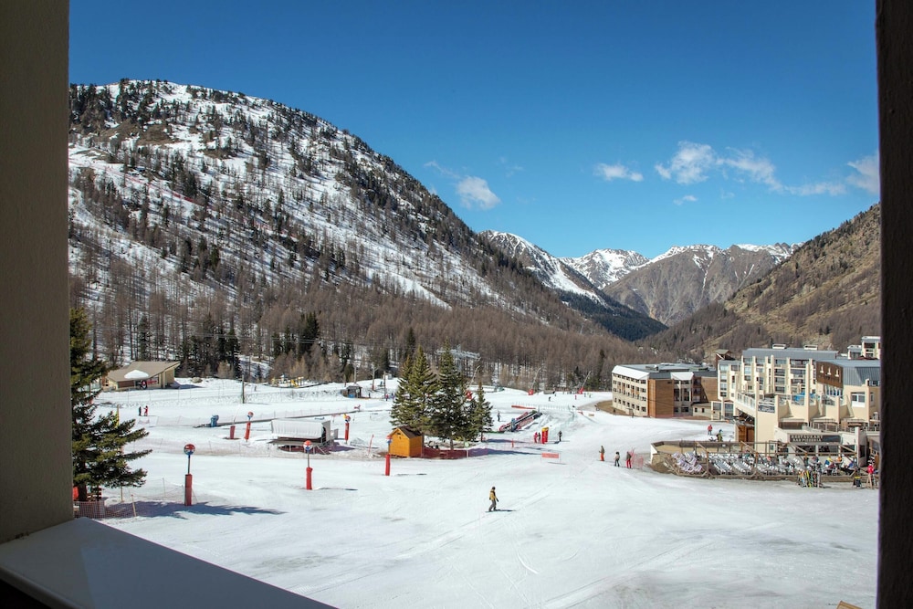 SOWELL HOTELS Le Pas du Loup 62/71