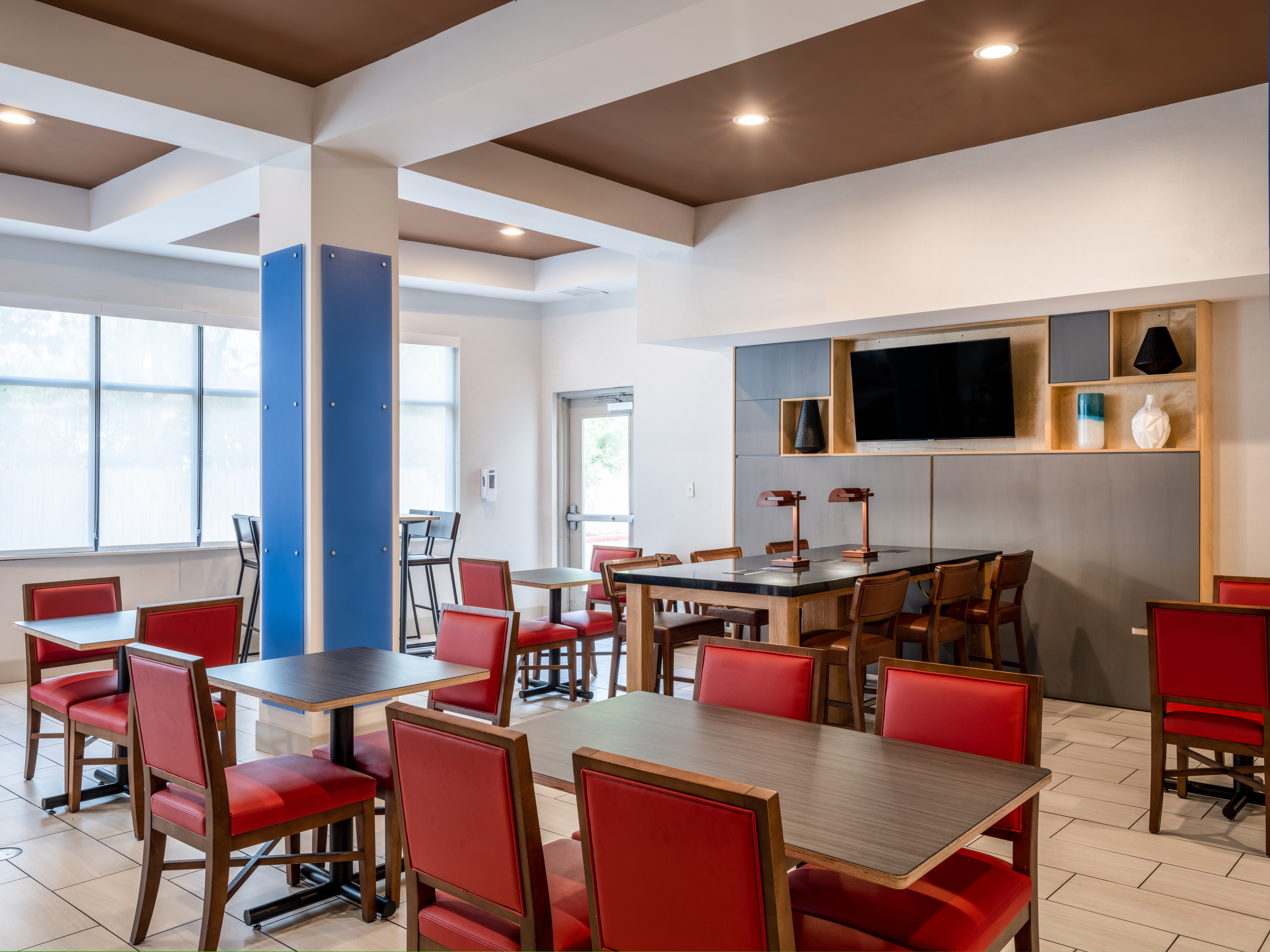 Holiday Inn Express Hotel Suites Beaumont Nw 22/28