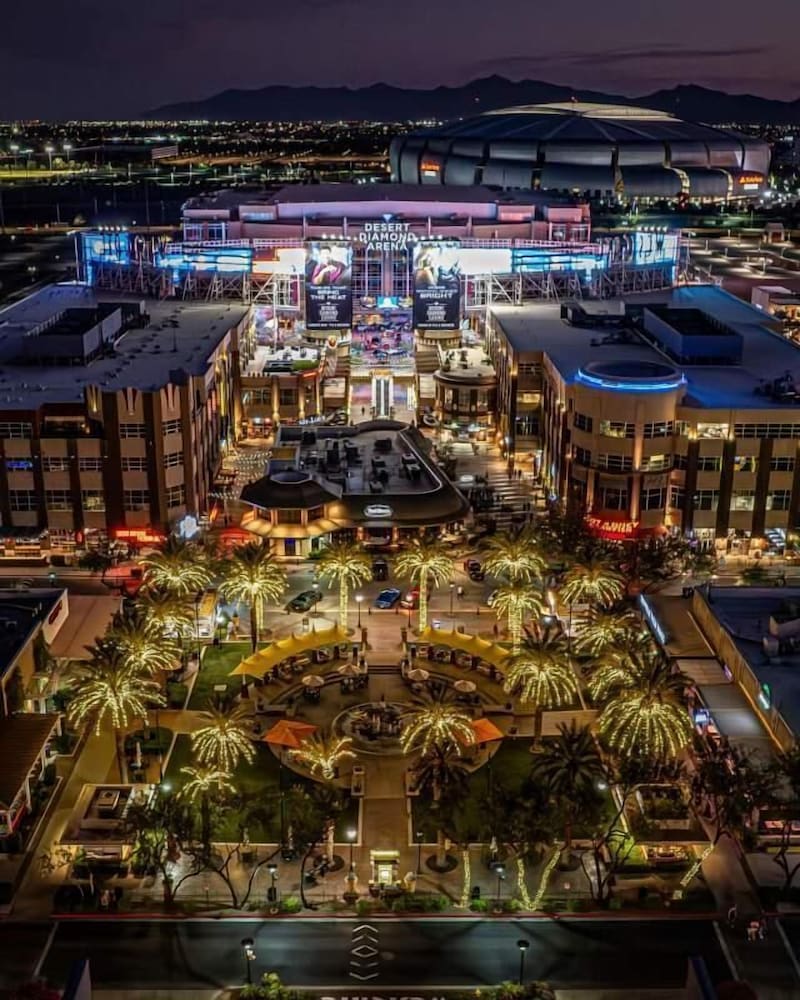 Everhome Suites Glendale Sports & Entertainment District 41/47