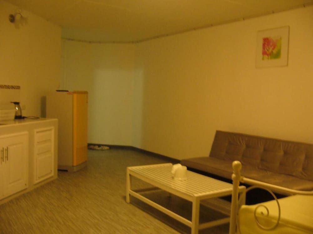 Chan Kim Don Mueang Airport Guest House 42/50