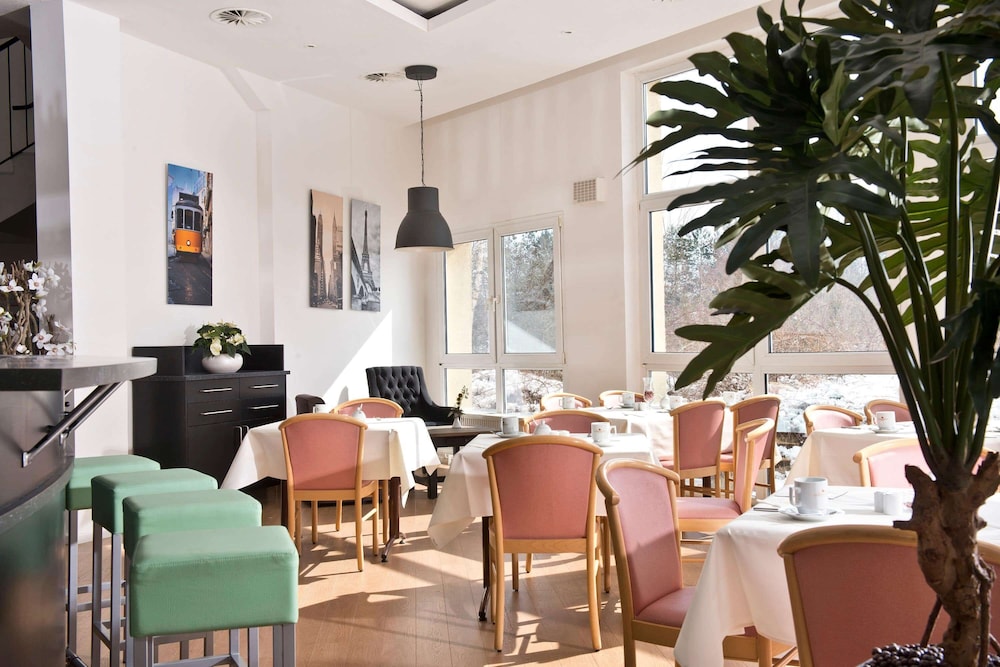 Days Inn by Wyndham Dessau 17/21