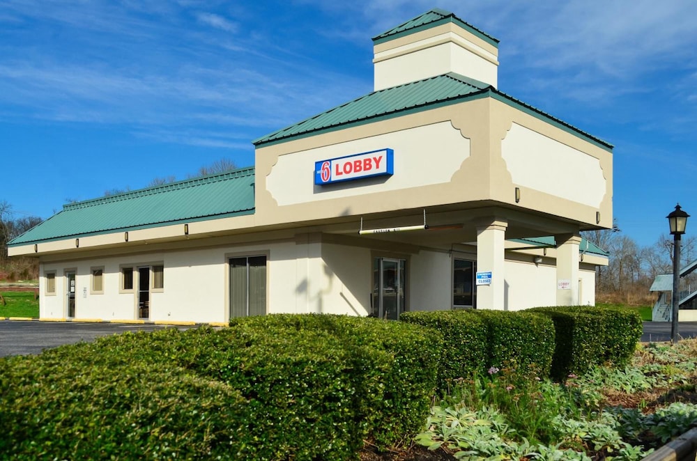 Motel6 Pulaski Tn 45/49