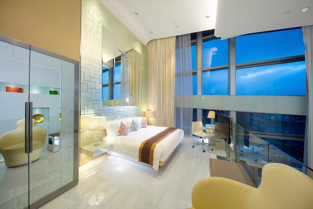 Regal Airport Hotel 29/67