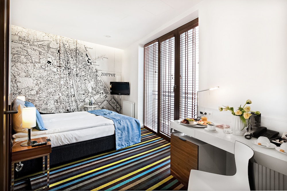 Bayjonn Hotel 13/50