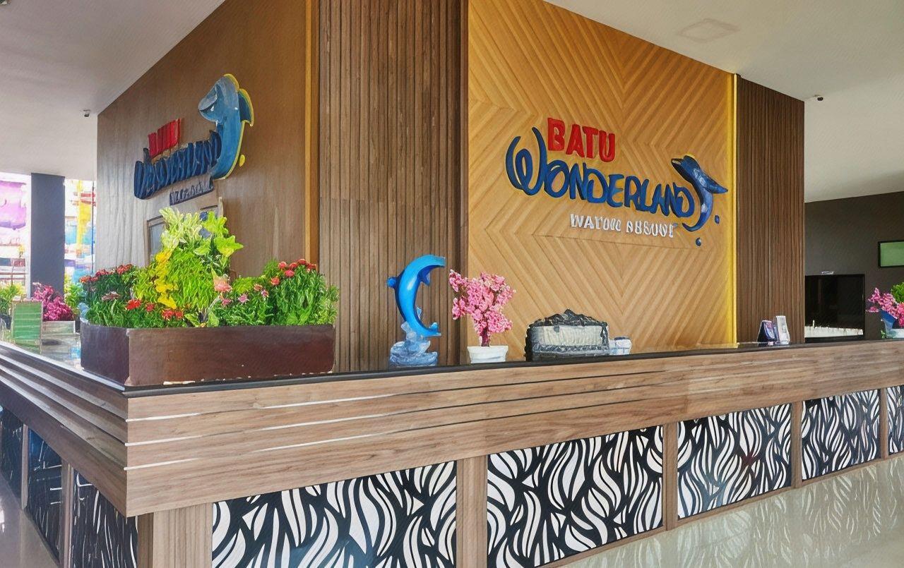Batu Wonderland Water Resort Hotel 8/35