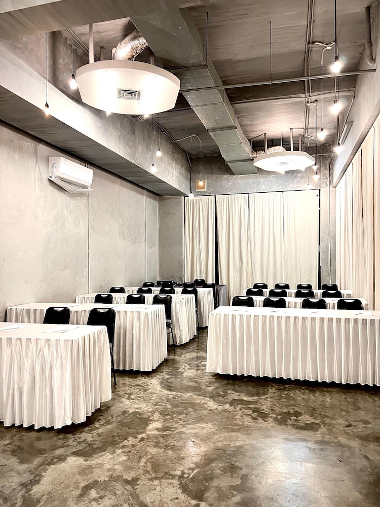 The Amartya Jogjakarta Hotel 33/49