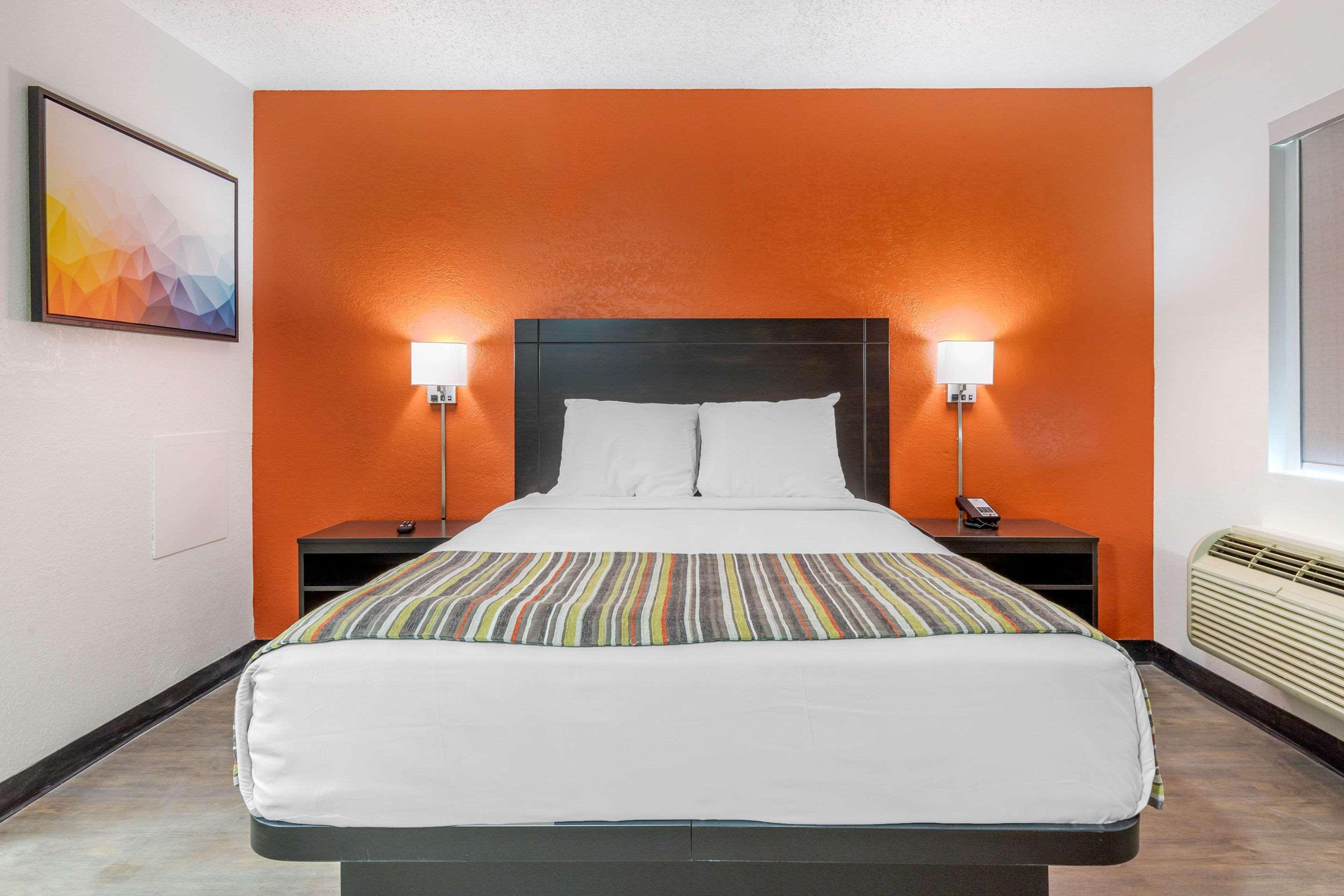 غرفة بسرير كوين، Suburban Studios Spartanburg - I-26 2/7