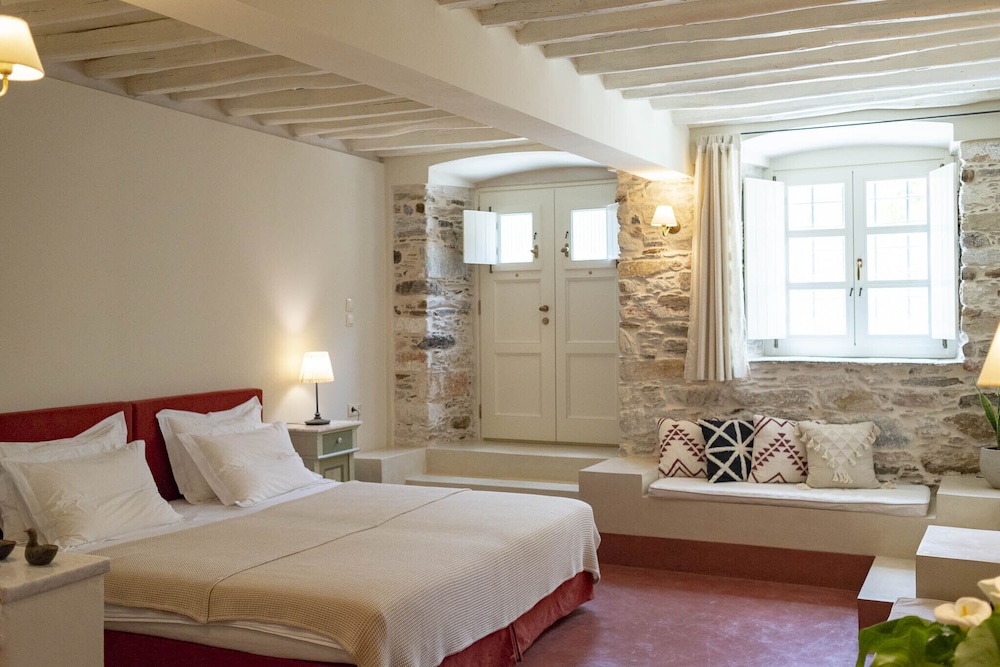 COMFORT, KING BED