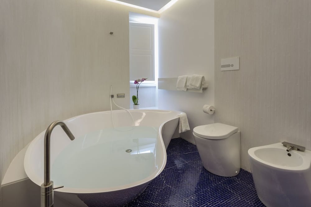 Zafran Boutique Hotel 46/50