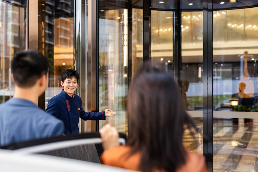 Grand Mercure Yichang Waitan 12/72