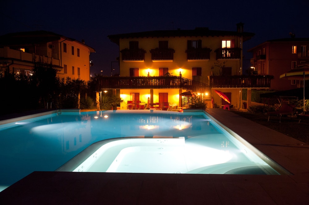Hotel Romantic 1/60