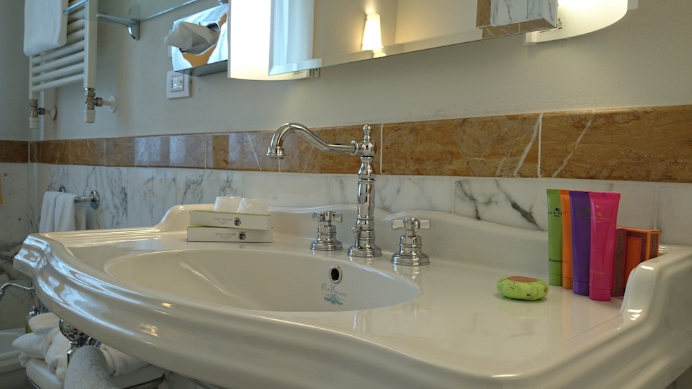 VILLA TOLOMEI HOTEL AND RESORT 29/71