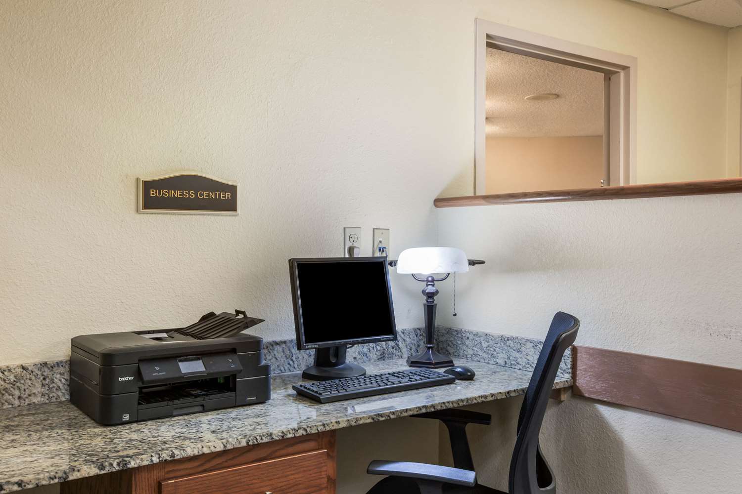 Quality Inn & Suites Lawrence - University Area 36/39