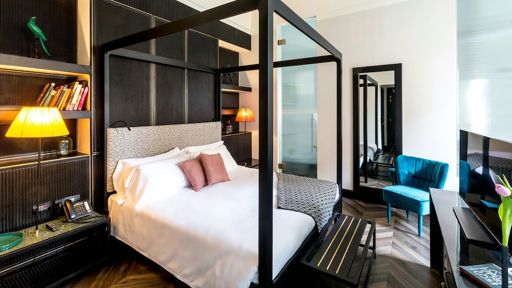 SUITE, TERRACE