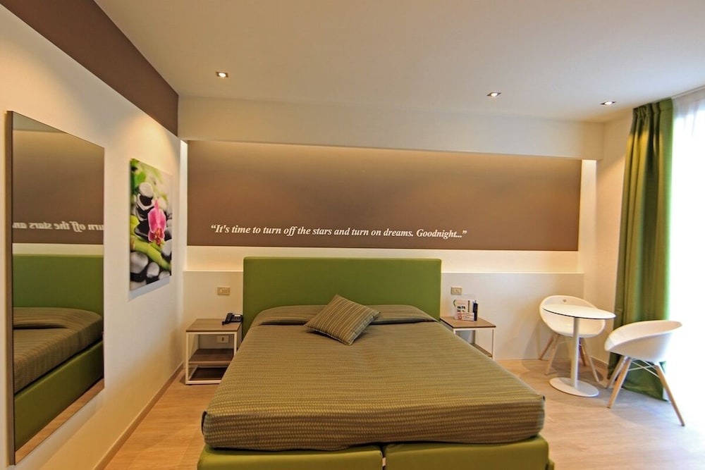 Hotel Ideal 26/49