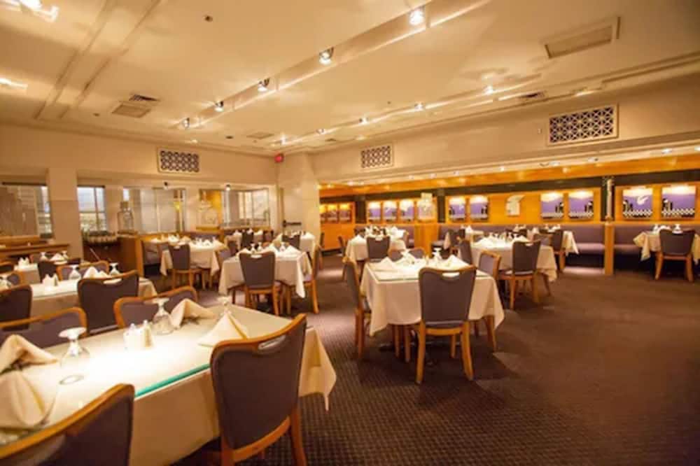Somerset Inn, WorldHotels Distinctive 33/49