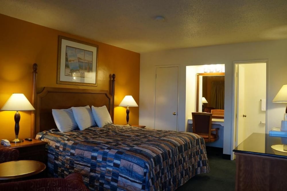 Classic Inn Red Bluff 12/24