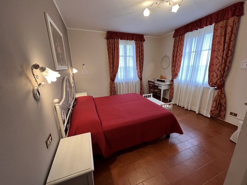 Casale Virgili 18/57