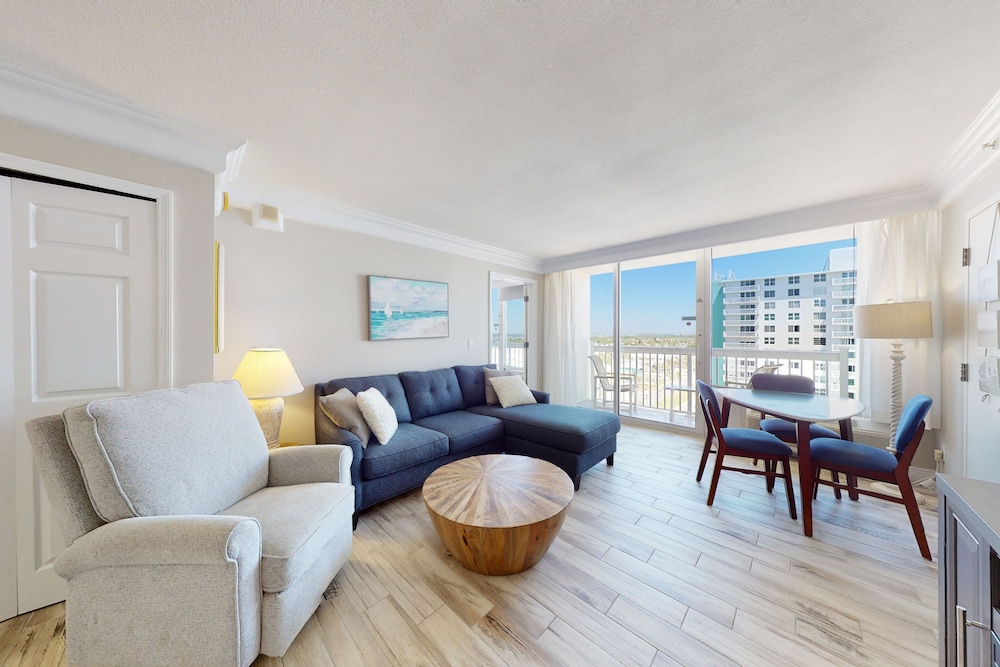 Daytona Beach Resort Conference Center 39/55