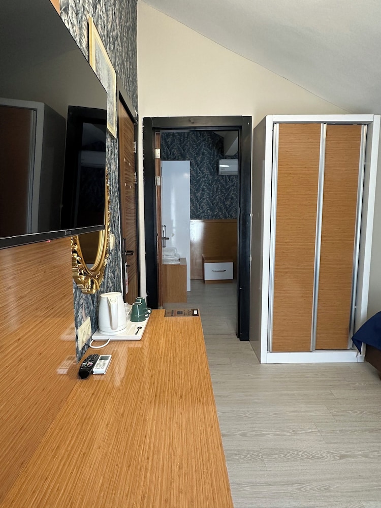 Serenity Suit Hotel 30/50