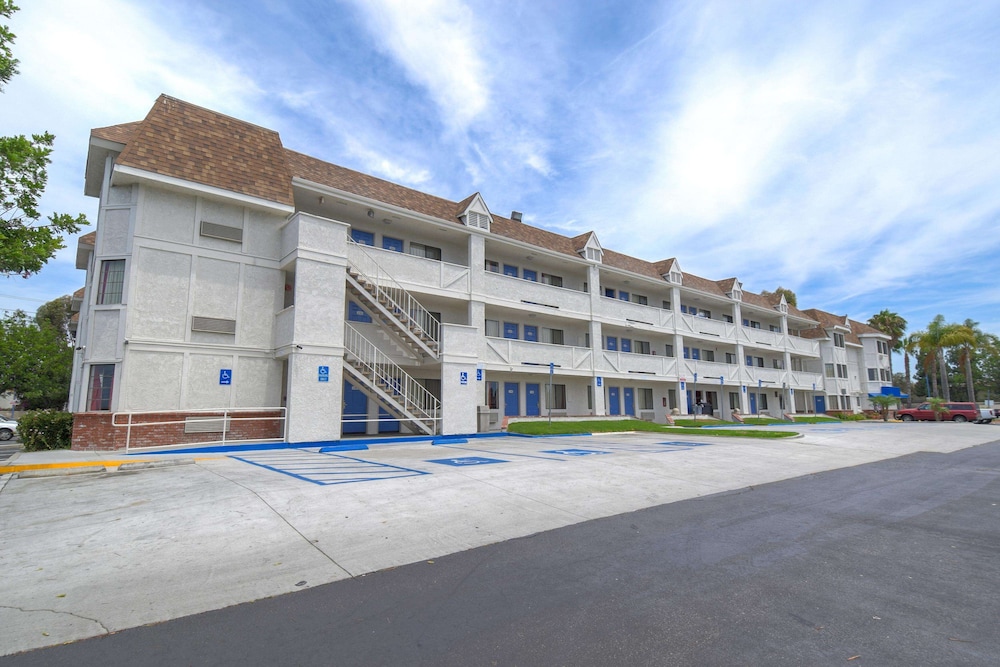 Motel6 Chula Vista, CA - San Diego 46/51