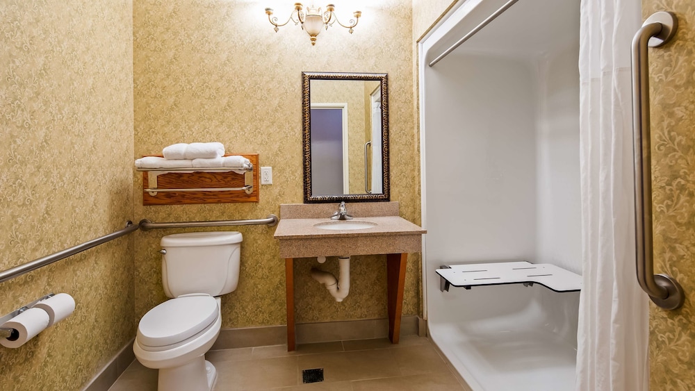 Best Western Plus Bradbury Inn & Suites 10/39